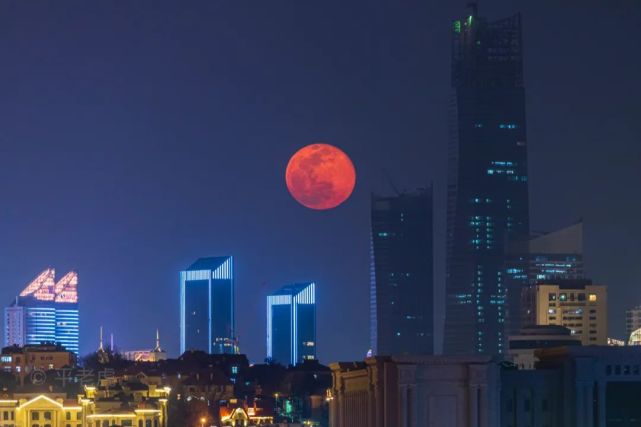 2020年第一波超级月亮现身