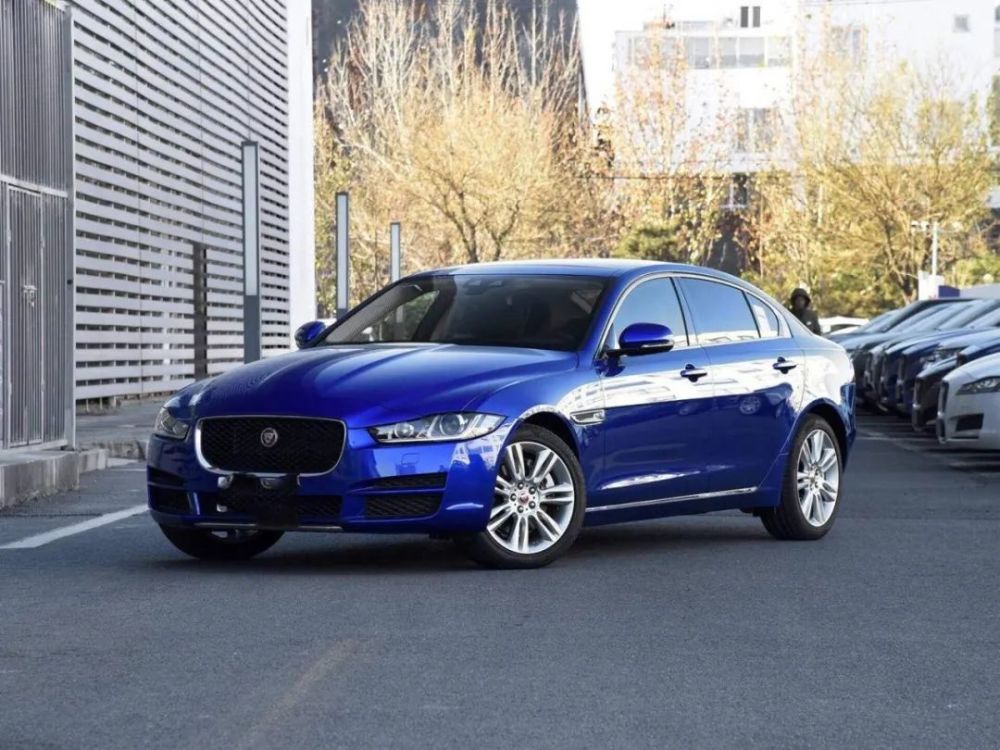 惊现国产捷豹xel降至18万_腾讯新闻