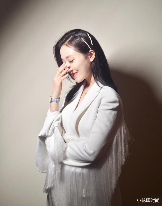 拼音女孩菅纫姿你读对了吗?不温不火的