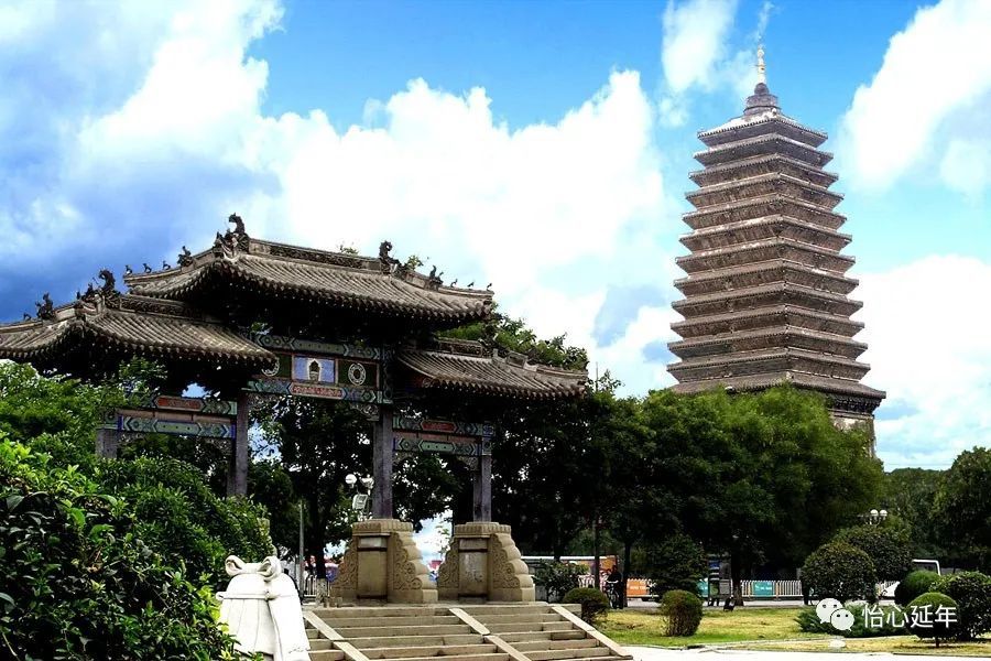 孙世元诗作——《七律 三燕龙城遗址》