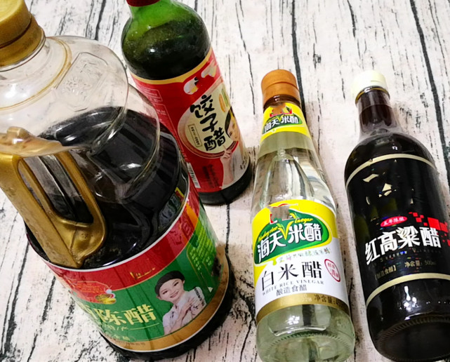刚知道 陈醋 米醋 白醋差别居然这么大 以后别再乱用了 调味品 米醋 陈醋 白醋 香醋 老醋