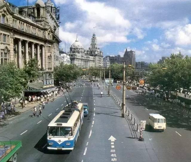 难得一见各个时期珍藏版上海外滩老照片第一张忍不住惊叹