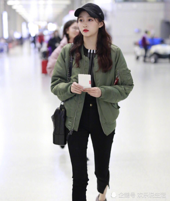 女星鞋码大盘点鞠婧祎37关晓彤36最小不是赵丽颖