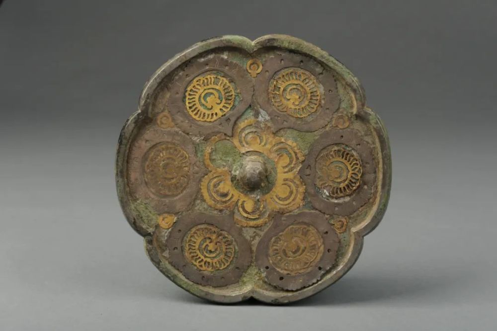 唐代金银平脱宝相花铜镜简介 - 唐朝宝相花纹 - 实验室设备网