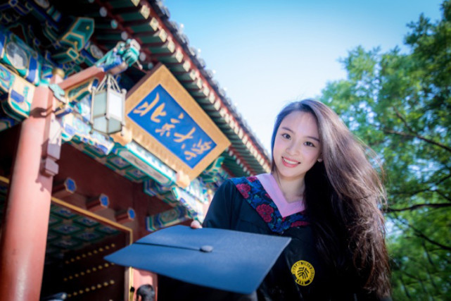 北大学子参加创造营2020校花级别的学霸能否c位出道