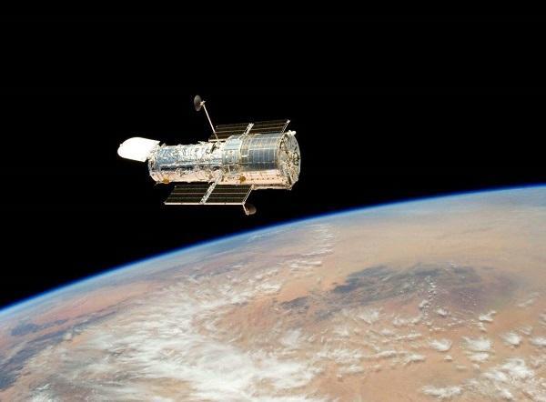 27年前,哈勃望远镜在宇宙中拍到的"上帝之城",是假的?