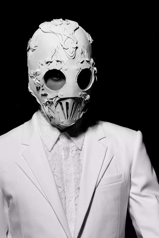 这些设计师口罩,一个比一个绝!