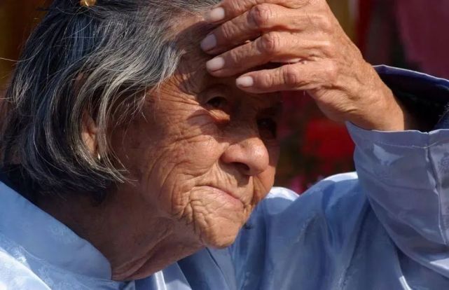 乡村纪事吴奶奶一辈子不变的信仰