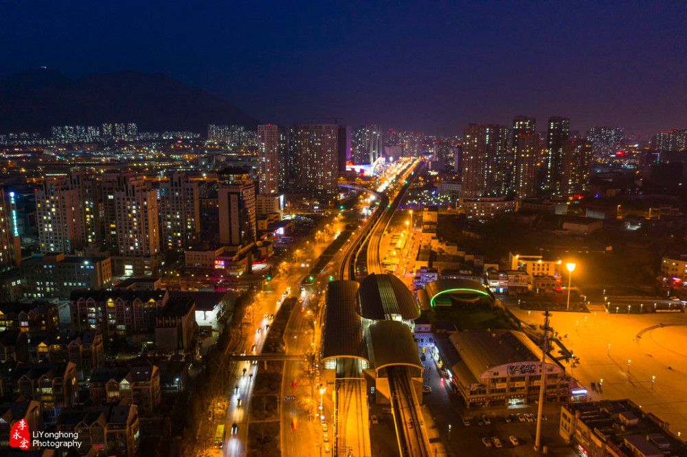 大连:流光溢彩夜色金普