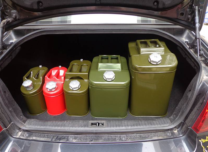 开车时闻到汽油味到底是哪里的故障放任不管会怎么样