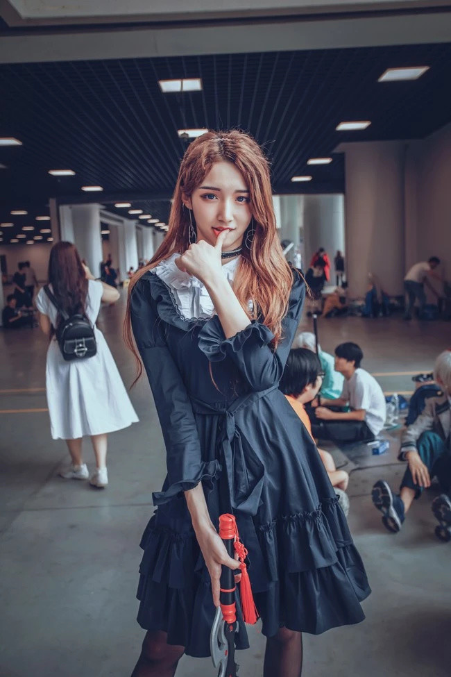 cosplay是一种非常流行的文化.它自传入中国以来就深受年轻人的喜爱.