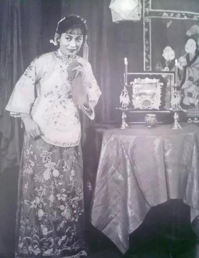 评剧皇后小白玉霜:为唱戏与丈夫决裂,被当作摇钱树,含冤自尽