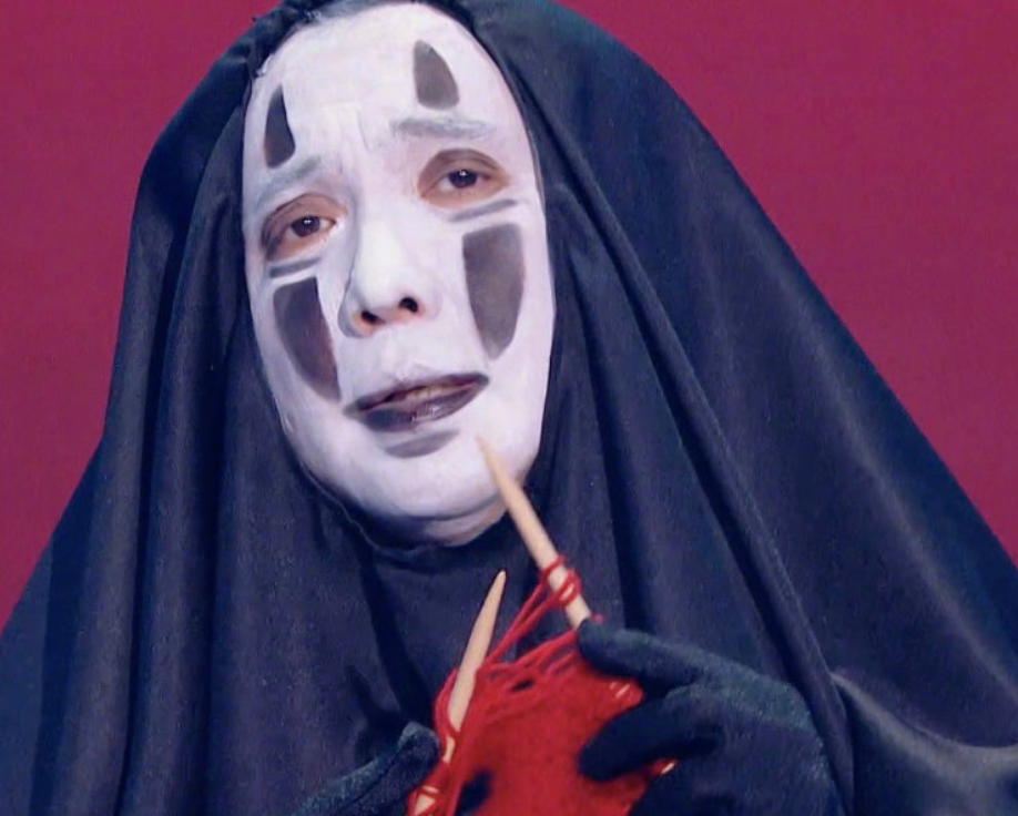 而且这还是个无脸男在打毛衣的照片,真的是非常搞笑了呢,沈腾真的是无