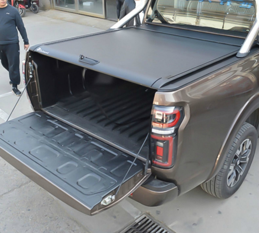 长城炮车主加装尾箱盖皮卡变suv车主脸上露出喜悦