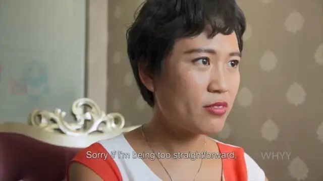 邱华梅是从底层奋斗上来的女性,她的父母有5个女儿