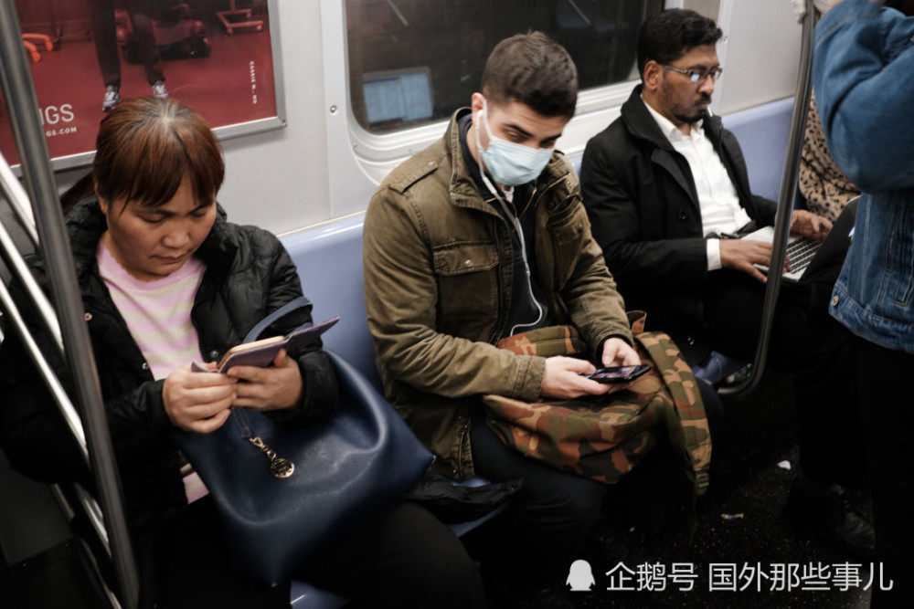 中国学生:美国地铁上没人戴口罩,自己戴了还被嘲笑