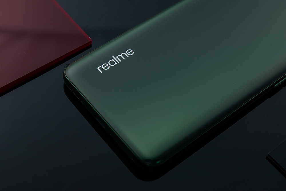 realme真我x50pro图赏莫兰迪色系呈现潮流艺术感