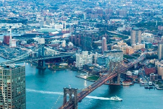 under the manhattan bridge overpass的縮寫,意思是