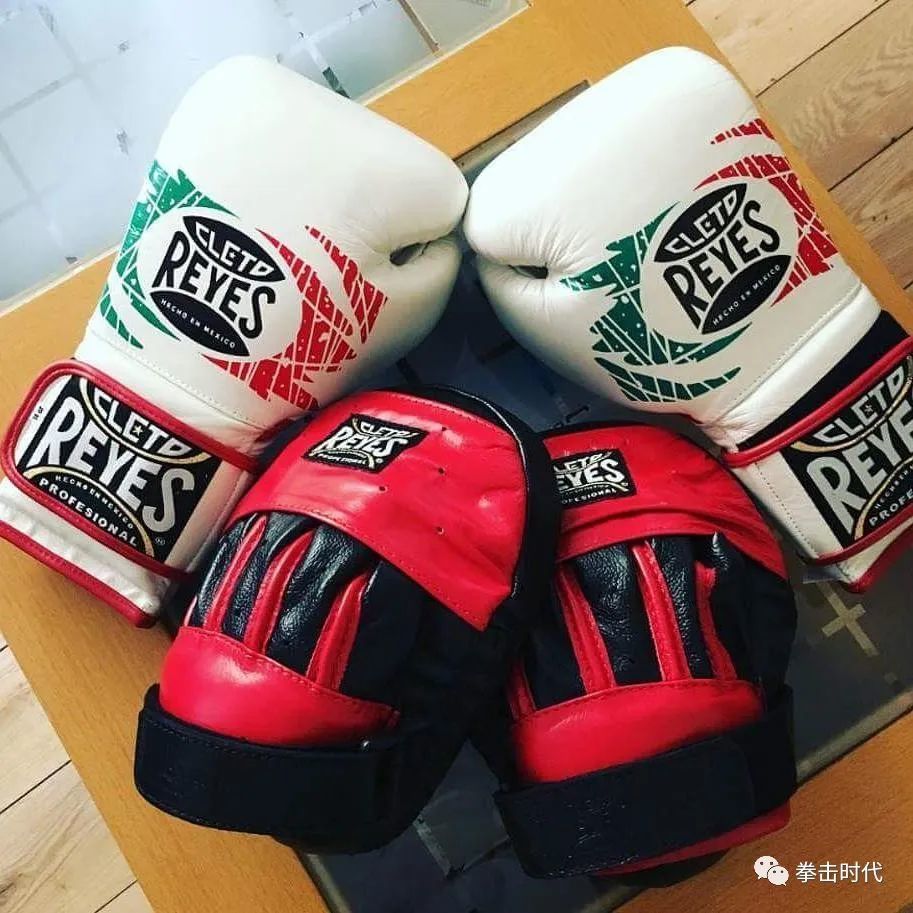 拳击装备秀-雷耶斯reyes