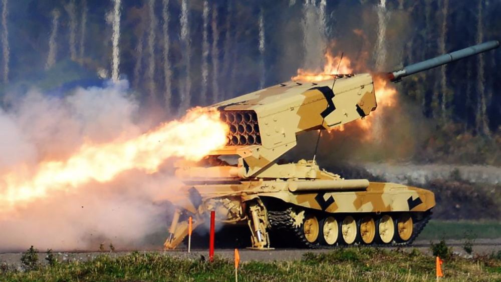 云爆弹这么厉害把炮弹装药都换成云爆弹不就万事大吉了