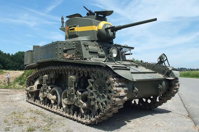 美国装甲部队的轻装骑兵驰骋沙场的轻型坦克m3m5斯图亚特