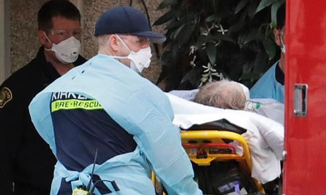 达里尔·罗斯|美牧师无视病毒不戴口罩办活动，结果40人感染，牧师本人也感染