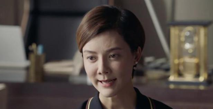 车晓《完美关系》鼻子抢戏,气质女神成了迈克尔杰克逊