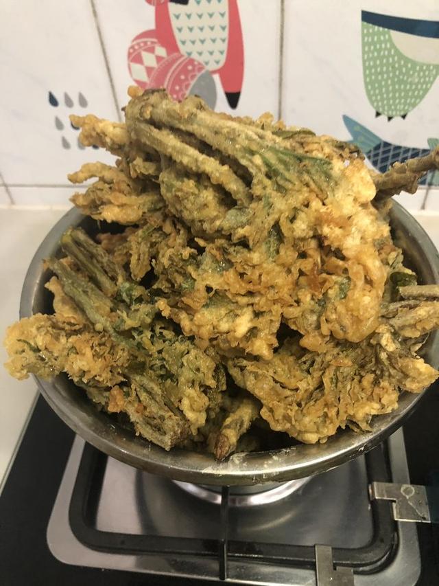 香椿赶紧吃不然等明年农村老吃货教你3个土做法嘎嘎香