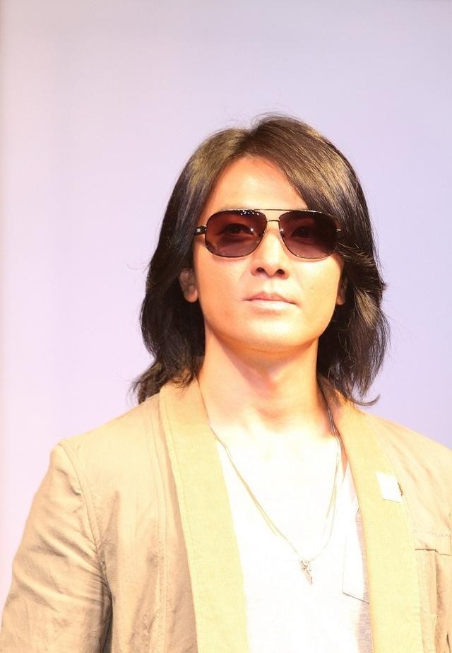 80后特别羡慕古惑仔,郑伊健的长发俘获多少少男少女的春心,周润发的