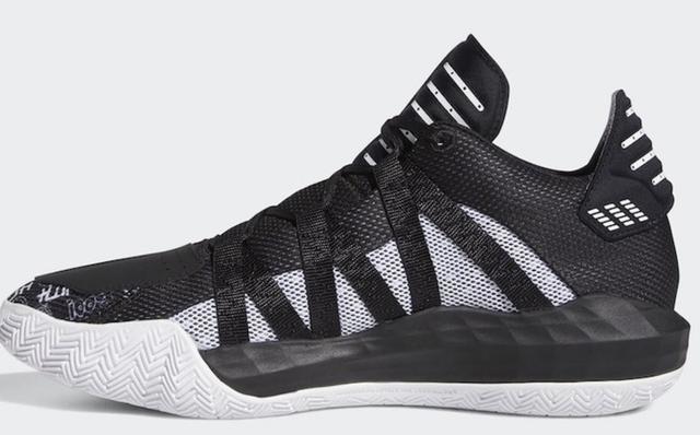 杰伦布朗宣传抗疫很热心他本赛季喜欢穿什么篮球鞋