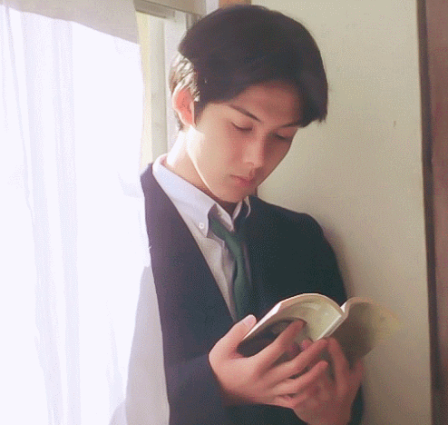 「白线流」里的学霸优介 温柔贴心 「白夜行」里的一成学长 成熟体贴