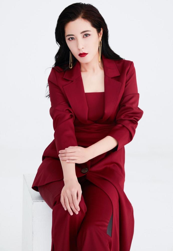 43岁曾黎还是那么美，白西