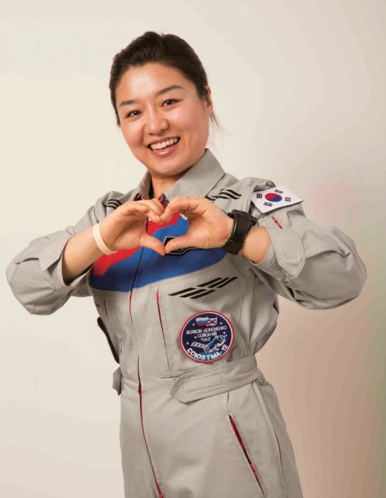 远嫁美国的韩国女航天员李素妍在太空里有个情况,对男性来说问题不大