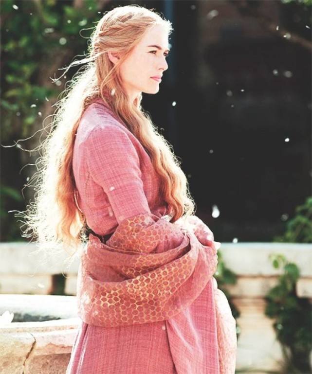 "纳梅洛斯"意为"娜梅莉亚的血脉",阳戟城是他们的统治中心.