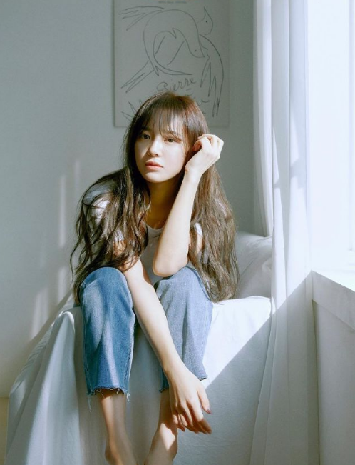 "少女壮士"金世正,一个人就有9本存折,晚餐用啤酒和零食打发?