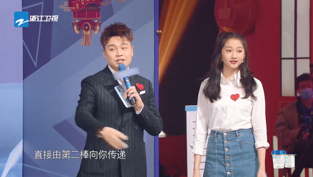 鹿晗关晓彤感情稳定被认证王牌对王牌主持人公开透露二人感情现状