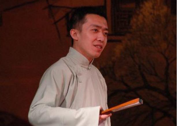 出走德云社10年后,今42岁的李菁,靠"坑蒙拐骗"的鲁大师火了_腾讯新闻