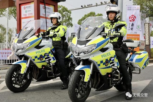 无锡交警铁骑勤务一周年!