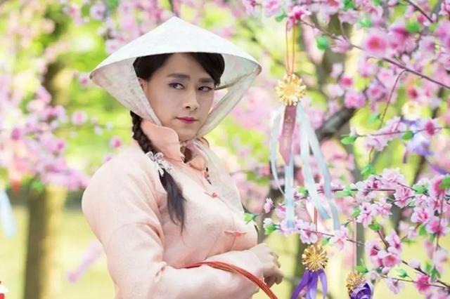 像杨幂的白浅,刘诗诗的盲女,杨洋的肖奈,唐嫣的赵默笙,李易峰的郑开司