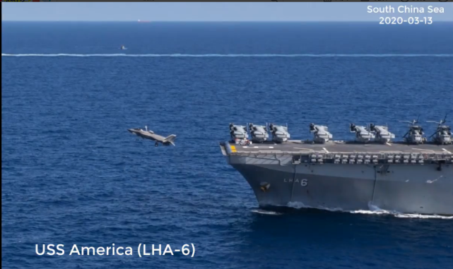 美国航母在南海大玩"摊煎饼" 还与两栖攻击舰组队大搞训练