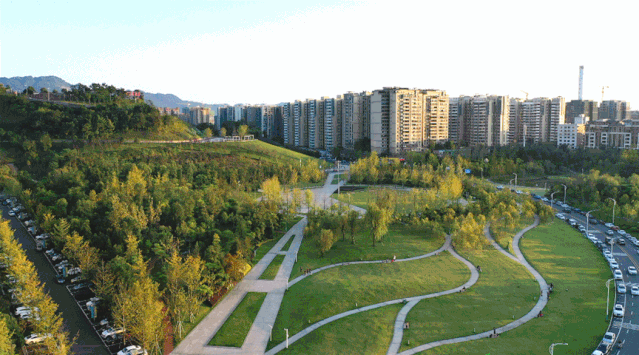 目前,南部新区有一所大型医院,那就是 宜宾市中医医院,同时离市一医院