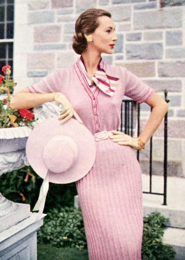 大胆的欧美风,令越来越多人着迷,偶尔看到优雅复古的五十年代里,几乎