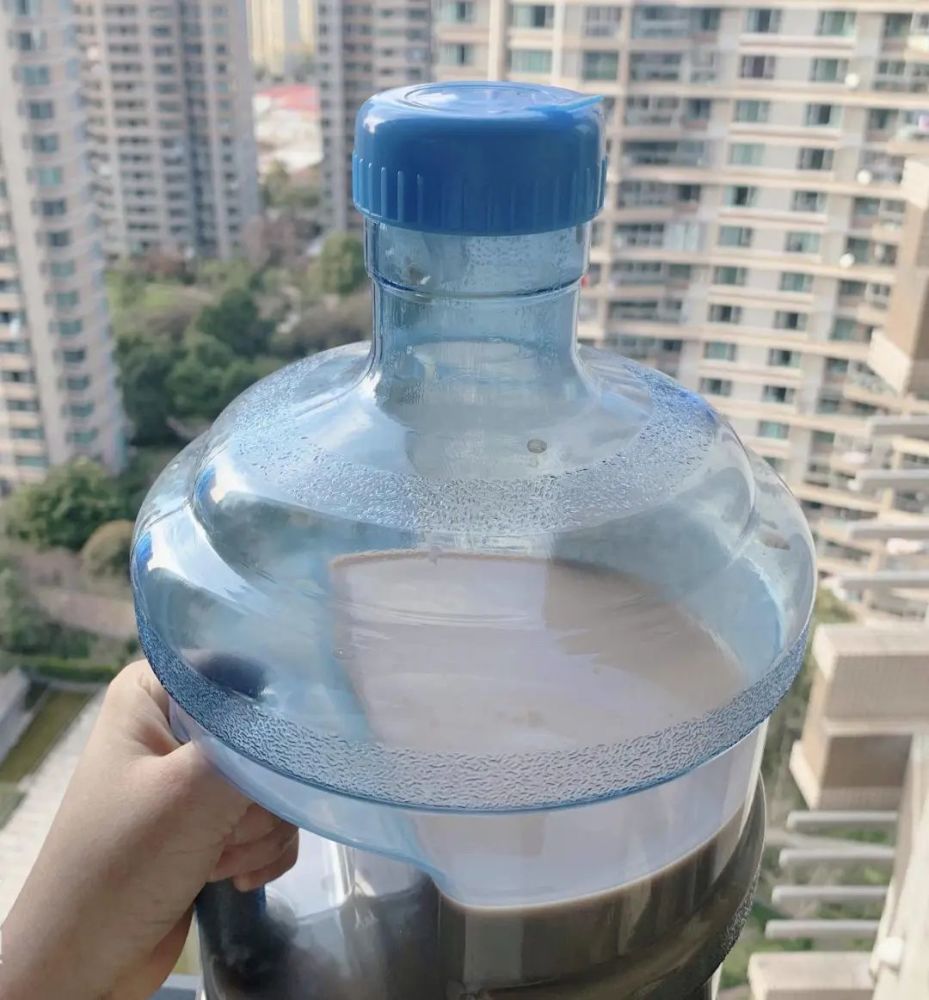 十斤大桶奶茶能带来十倍快乐吗