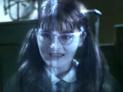 哭泣的桃金娘(moaning myrtle)拉环(griphook)还会出现哪些人物呢?