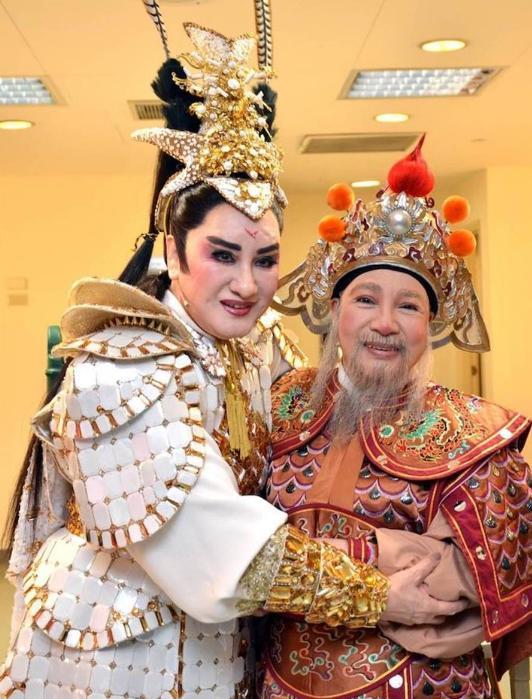 一生未婚无子,由弟弟一家床前送别|小凤仙|杨丽花