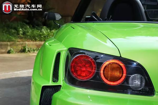 老厂区里的稀有山路大魔王amuses2000