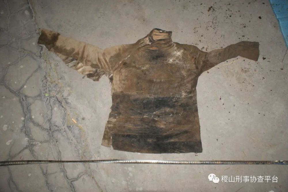 寻找尸源稷山县汾河老桥口西发现一具高度腐败的女性尸体