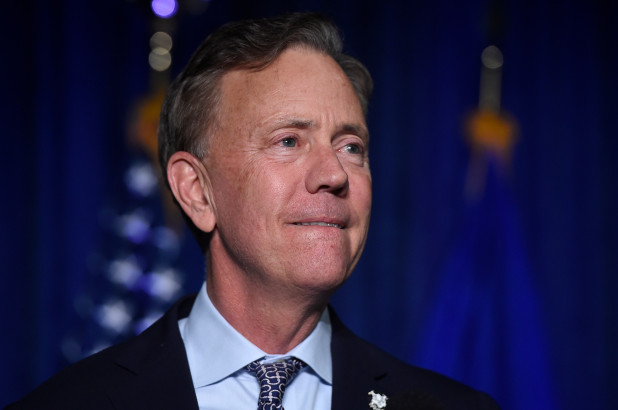 美国200名护士因无法接受检测停工,或曾接触新冠肺炎患者|内德·拉