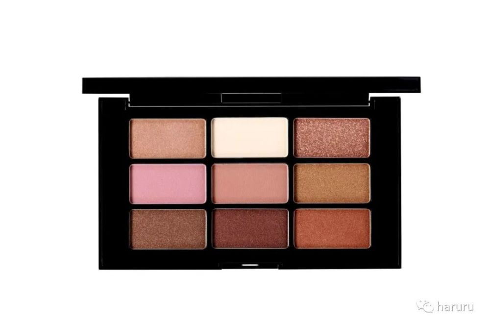 主题的「sakura nude collection」,推出了限定色眼影盘「chromatics