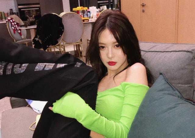 许凯前女友大金预告将重新回应家暴事件,网友期待大瓜:快锤他-男明星